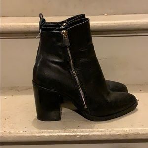 Steve Madden Tasha Booties